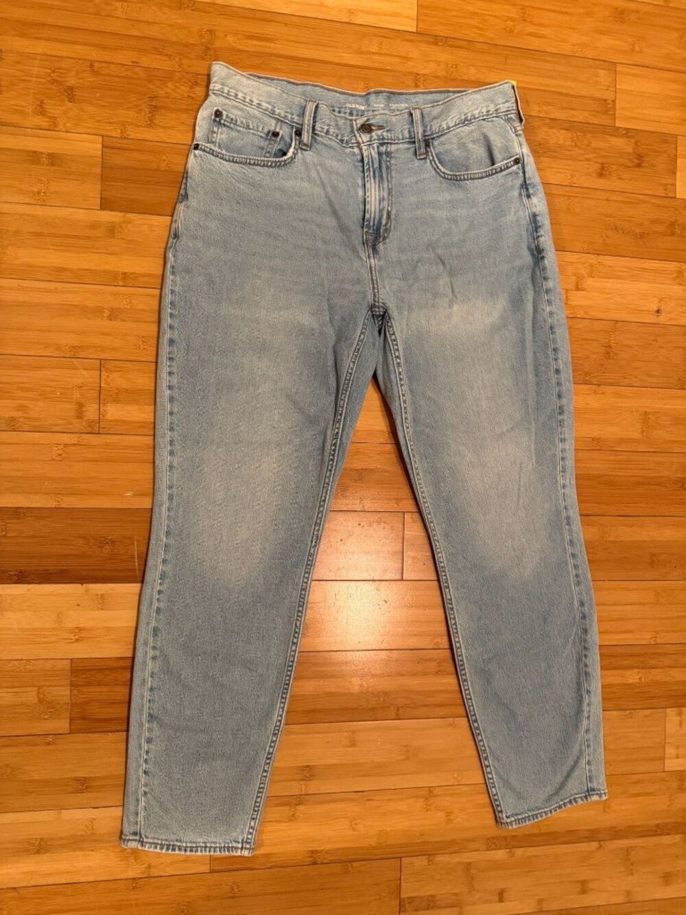 Old Navy Men's Athletic Taper Built-In Flex Jeans 34x32 Light Wash